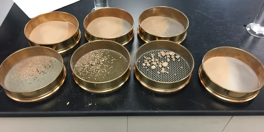 Korngrößenanalyse nach DIN EN ISO 17892-4 in Villingen-Schwenningen